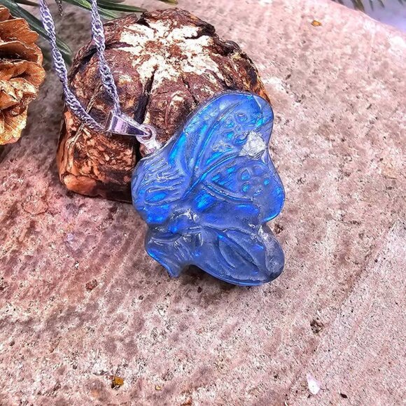 Beautiful Nature Labradorite Carved Flashy Butterfly Fairy Pendant Necklace - Picture 1 of 10